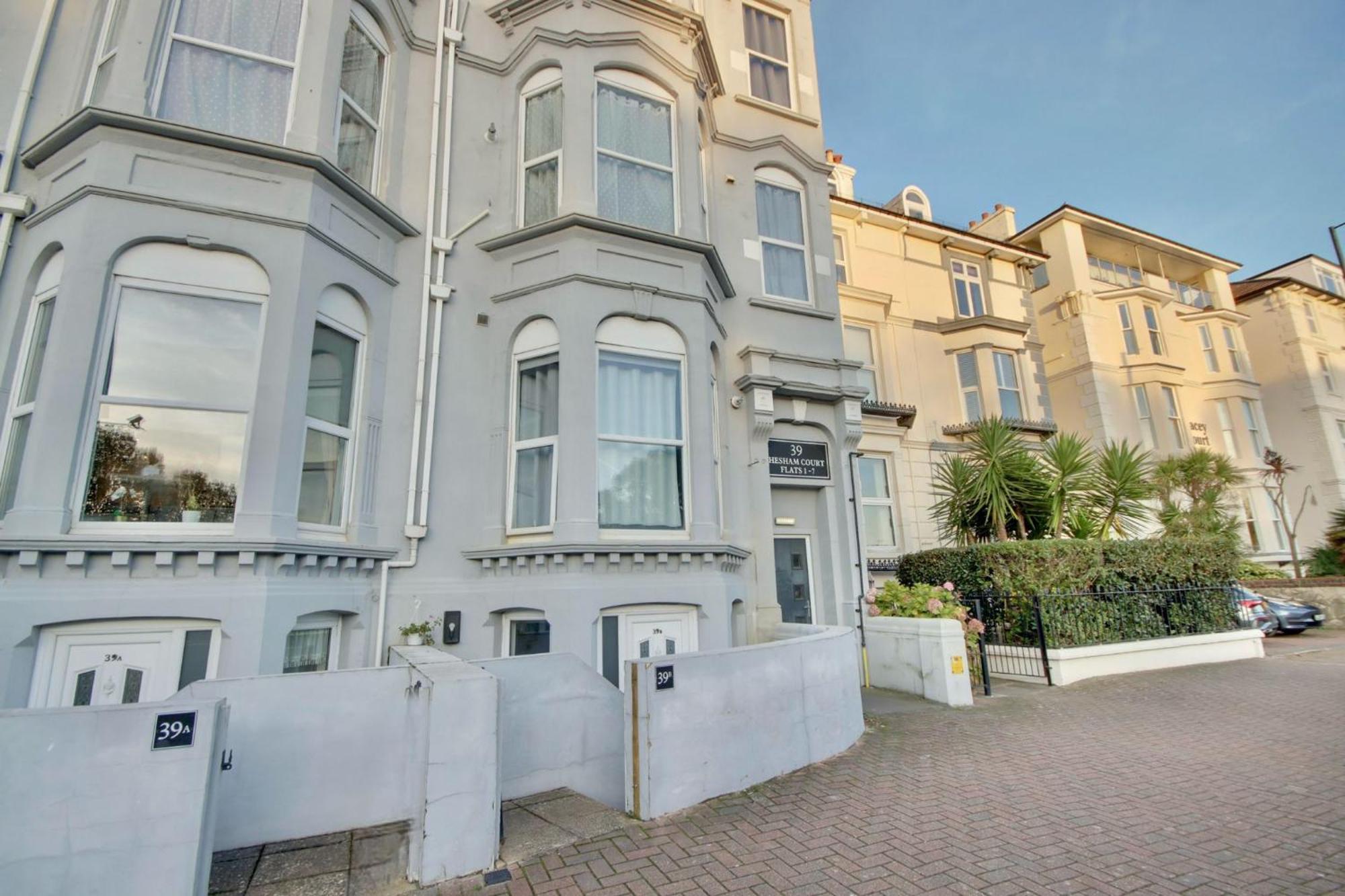 Southsea Getaway Apartment With Pool Table And Hot Tub Portsmouth Exterior photo